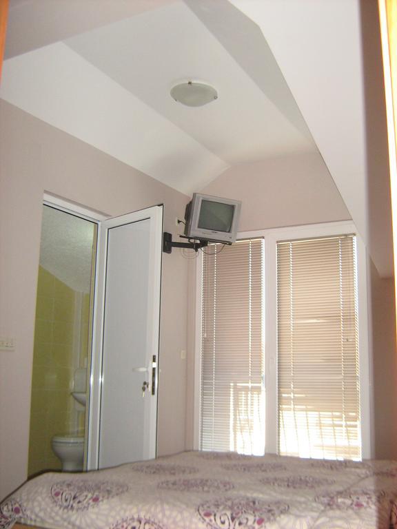Mitko'S Guest House Ohrid Quarto foto